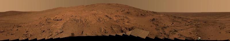 Panoramic view of the surface of Mars taken from the Spirit rover’s panoramic camera 